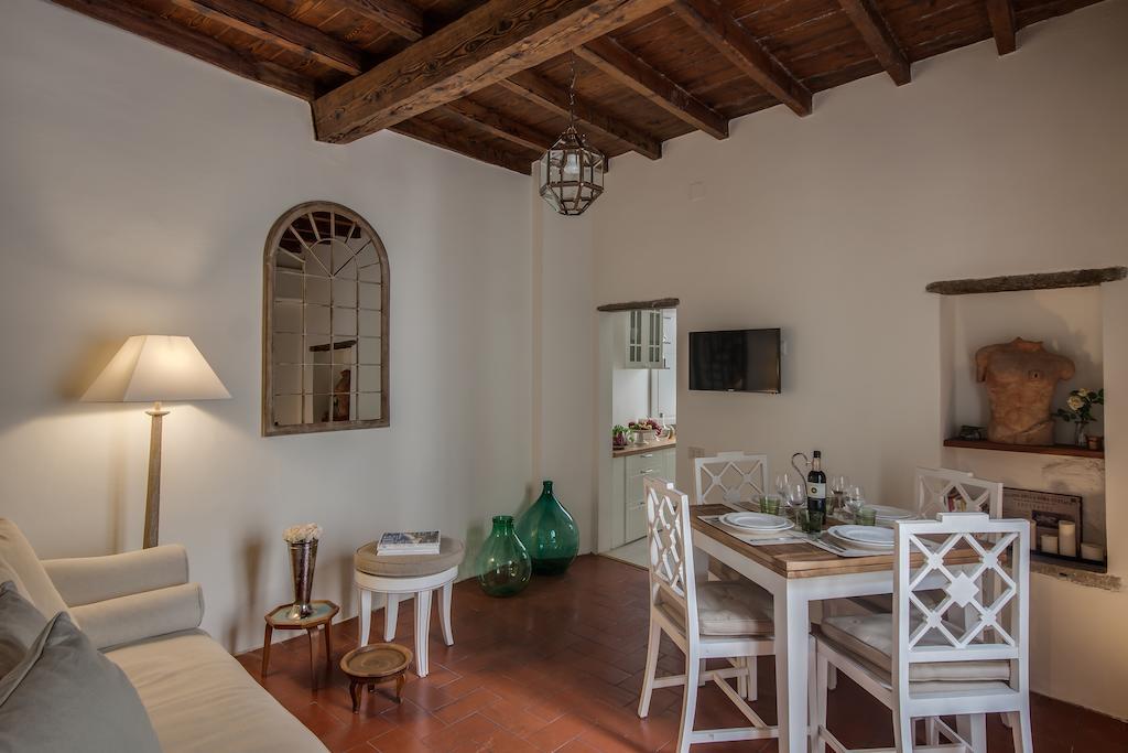 Apartments Florence- Santa Maria Novella Szoba fotó